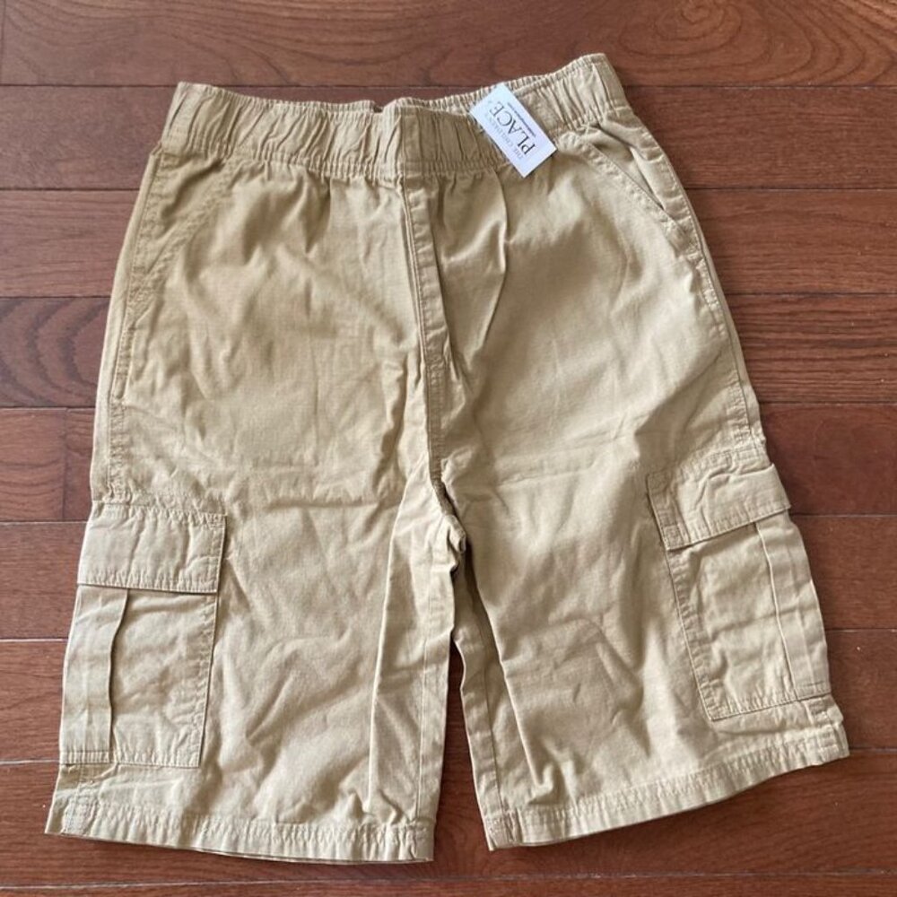 Boys Tan Cargo Sorts, Size 16